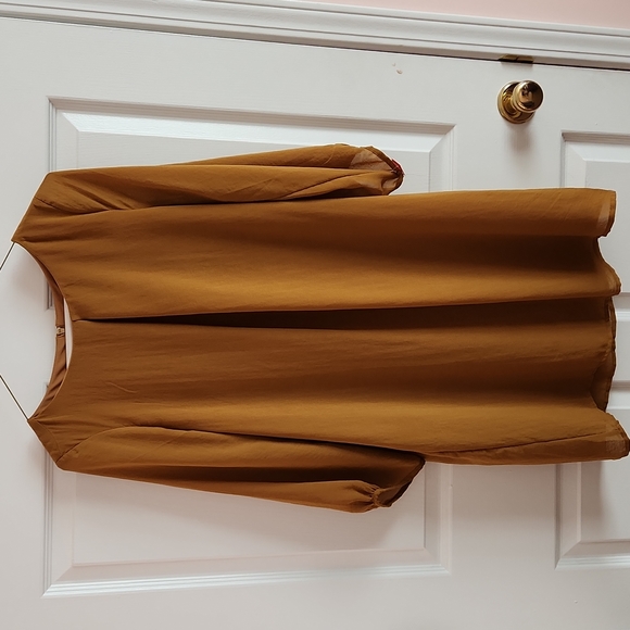 Dress w gold back zipper - Picture 1 of 5